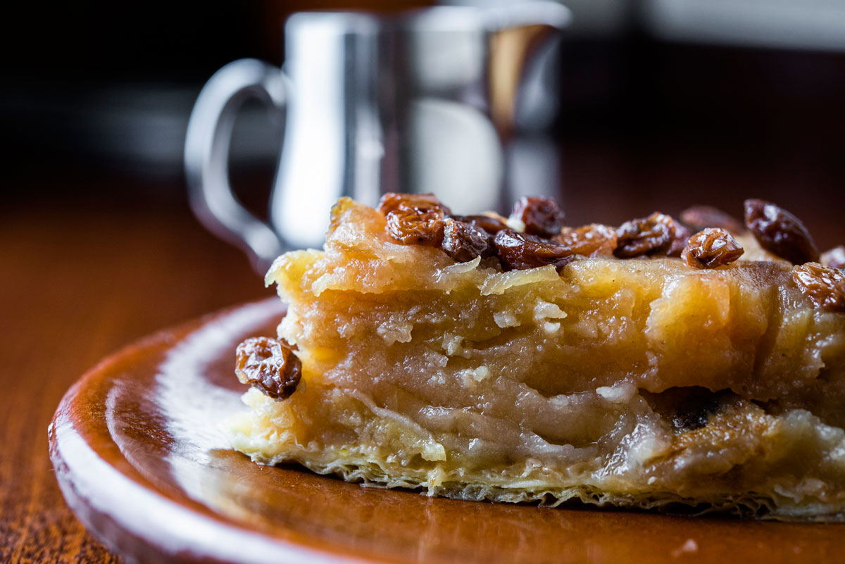 Tarta de manzana y pasas en Restaurantes el Buey de Madrid