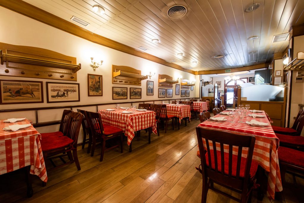 Vista de Comedor Restaurante el Buey General Díaz Porlier